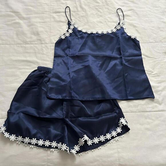 Navy blue satin cami and shorts set with white daisy trim Size XS - Picture 1 of 8
